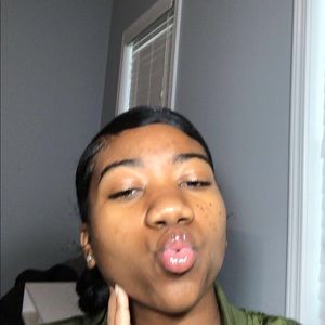 Meet your Posher, Diamond